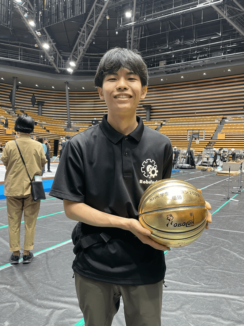 チームリーダーと優勝記念ボール